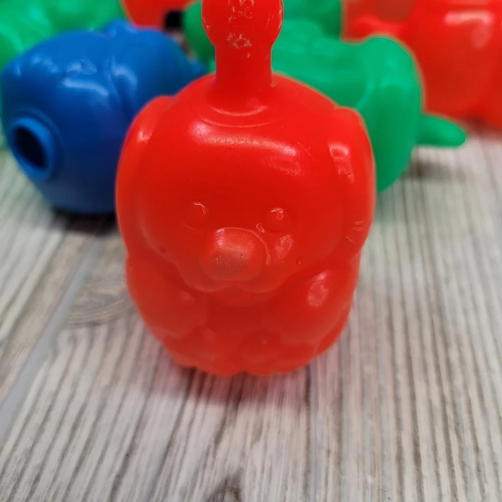 Lot of‎ 17 Fisher Price Snap Lock Beads Red Dog Blue Bird Green Turtle Vtg
